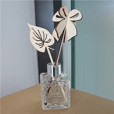 زجاجات الناشر ريد الفاخرة