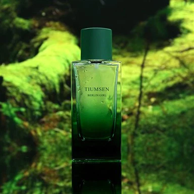 زجاجة عطر فاخرة