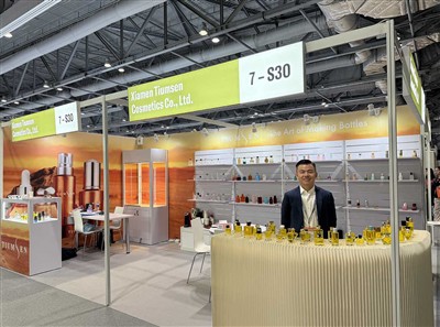 أنت مدعو — نحن نعيش في هونغ كونغ